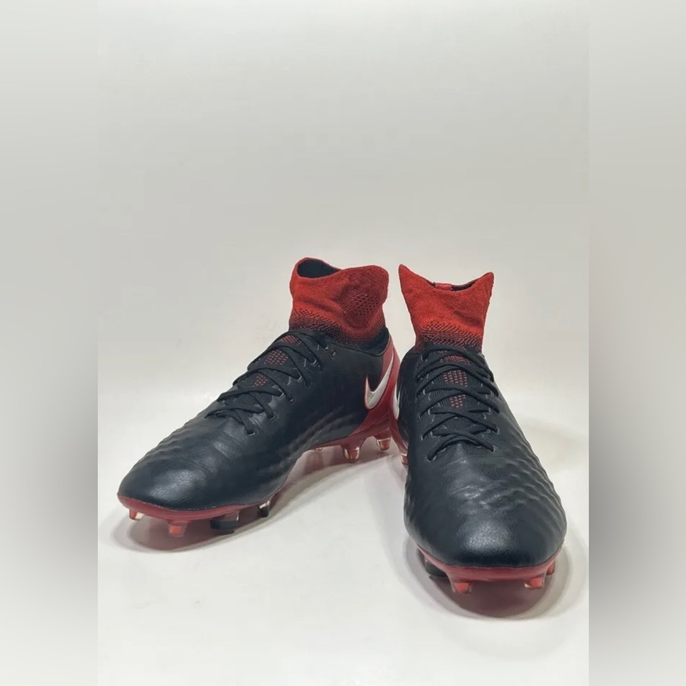 Size 7.5 - Men’s Nike Magista Orden 2 'Black University Red' 843812-061 Wmns 9